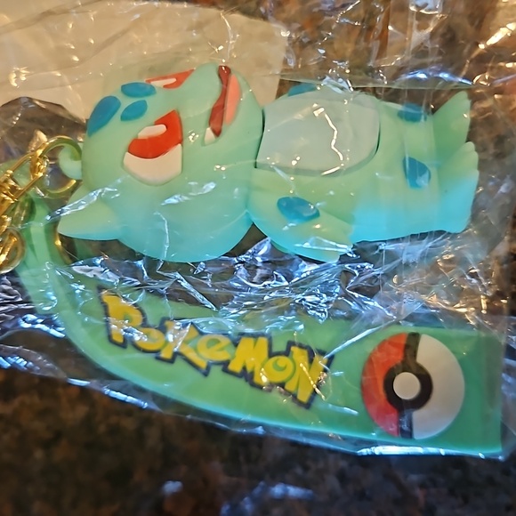 Pokemon Keychain pick 1 - Picture 3 of 3